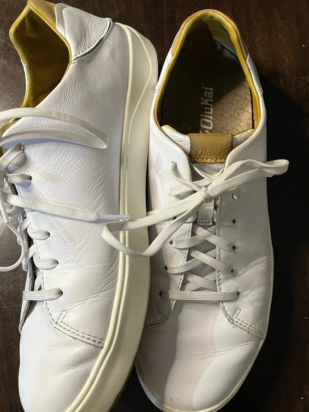 Olukai Lae'Ahi Li'Ili White Leather Sneakers, Sz 10.5